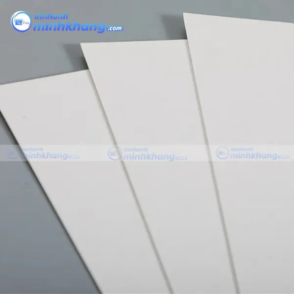 Chất liệu giấy bristol