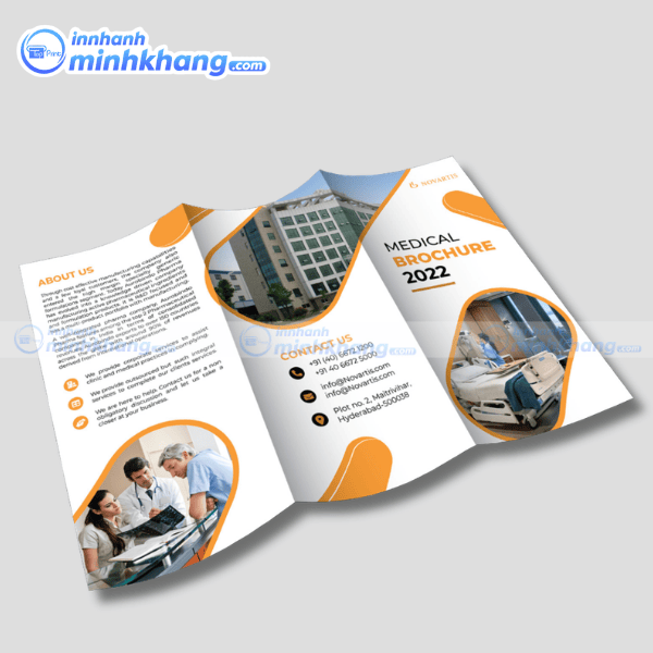 Mẫu thiết kế brochure bệnh viện hiện đại cho trung tâm y tế
